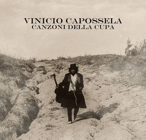 Vinicio Capossela torna alla musica e riparte dal cane (mannaro)