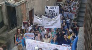 La manifestazione a Sangineto del luglio scorso